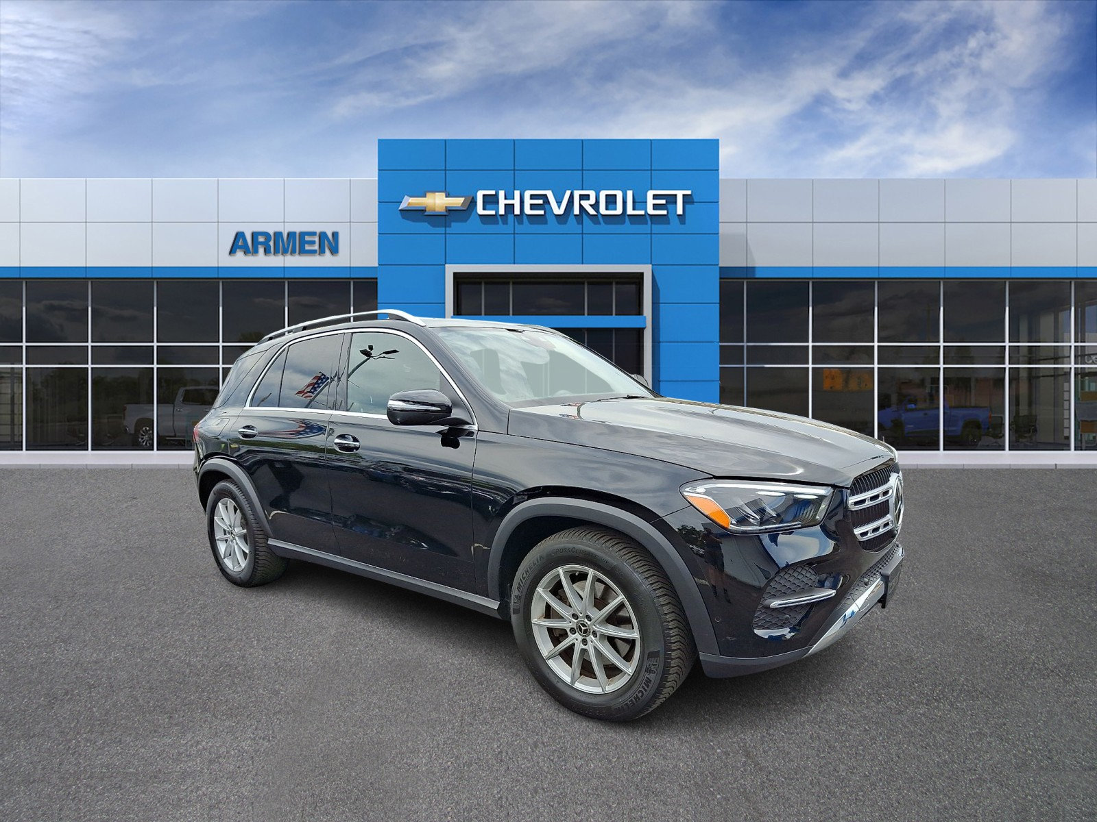 Used 2025 Mercedes-Benz GLE 350 4MATIC image 4