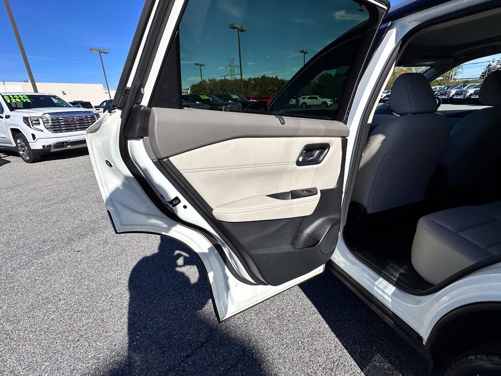 Used 2023 Nissan Rogue SL w/ SL Premium Package AWD/4WD image 27