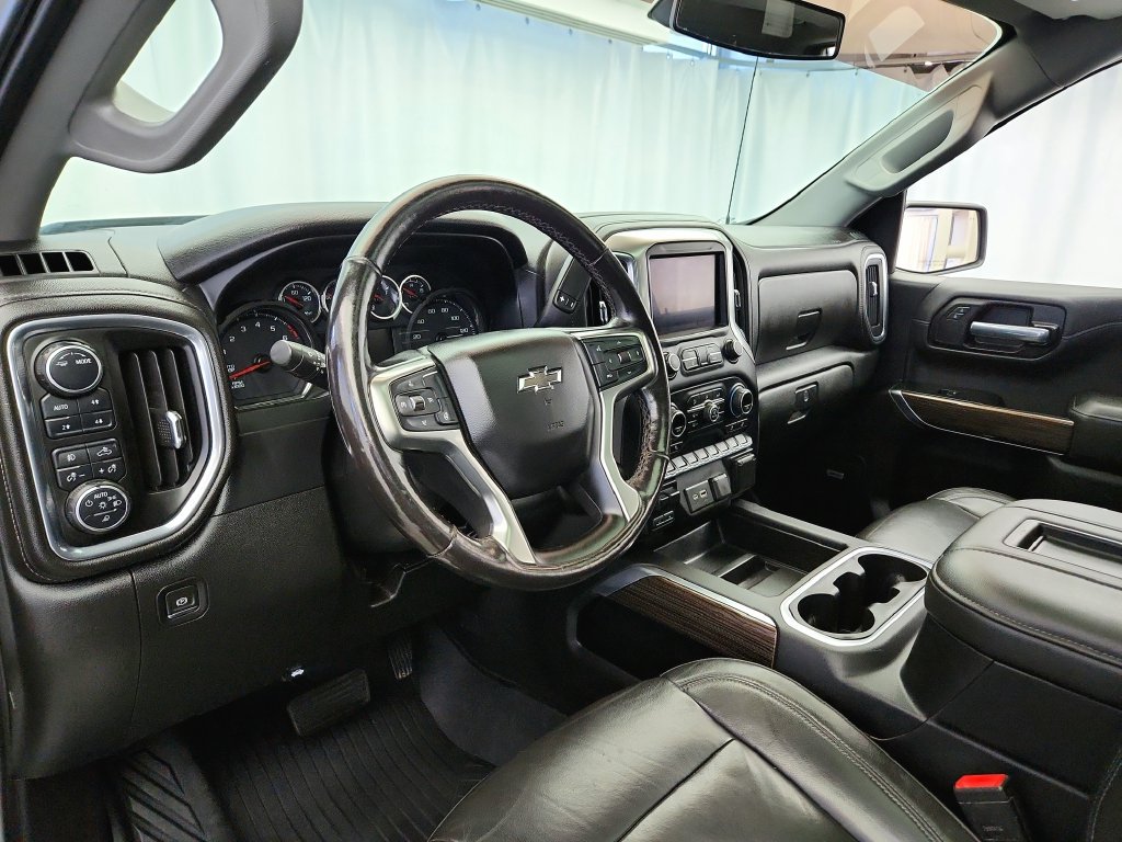 Used 2020 Chevrolet Silverado 1500 LT Trail Boss AWD/4WD image 10