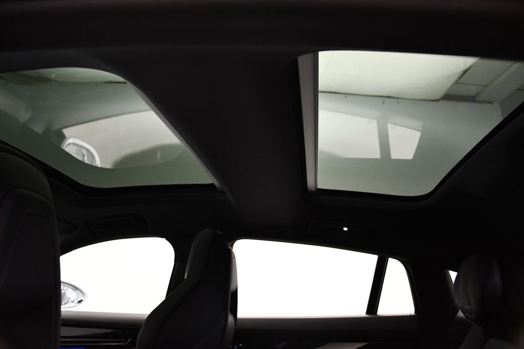 Certified 2024 Porsche Panamera 4 image 20