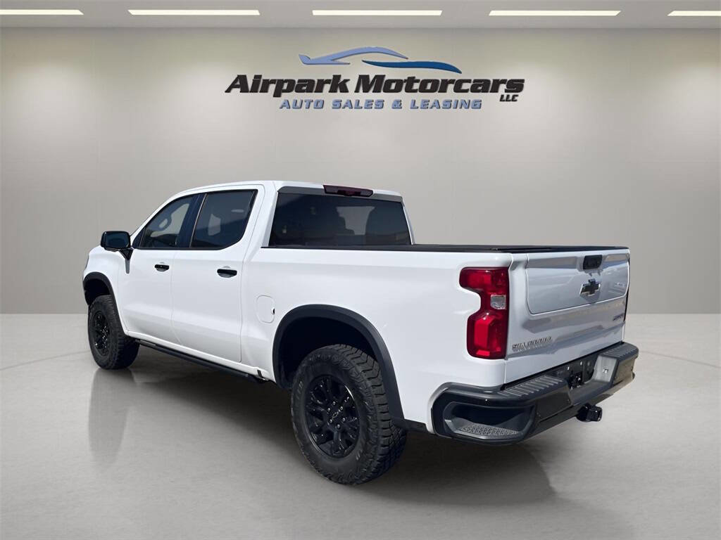 Used 2023 Chevrolet Silverado 1500 ZR2 w/ Technology Package image 2