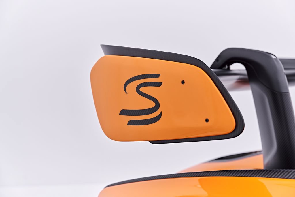Used 2019 McLaren Senna RWD image 46