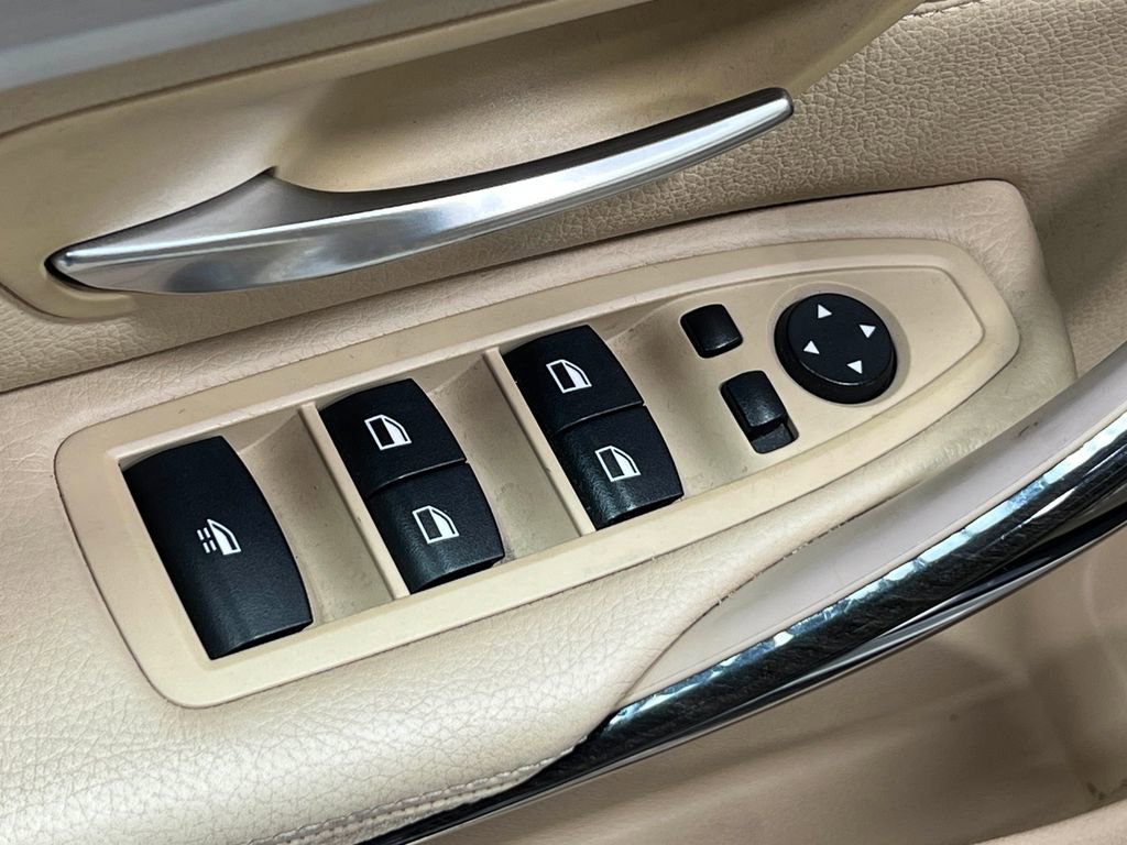 Used 2014 BMW 428i Convertible RWD image 17
