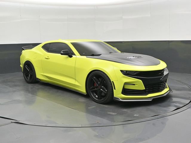 Used 2019 Chevrolet Camaro SS image 1
