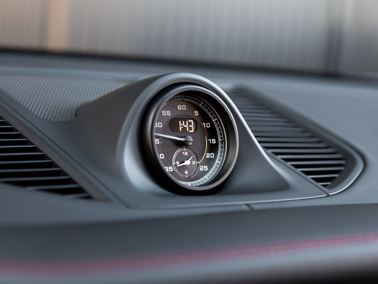 New 2026 Porsche Macan GTS image 24