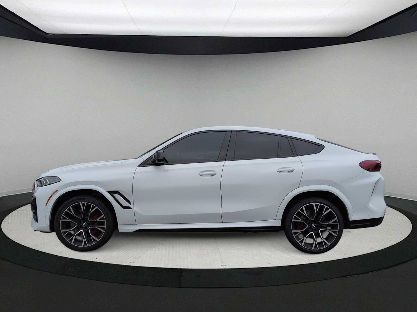 Used 2024 BMW X6 M Competition w/ Executive Package AWD/4WD image 5