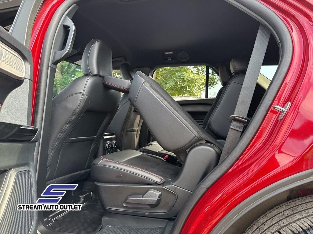 Used 2023 Ford Explorer ST-Line w/ Class IV Trailer Tow Package AWD/4WD image 30
