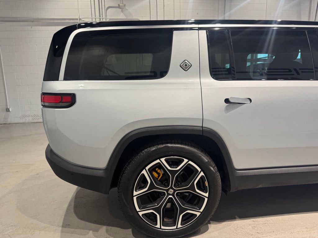 Used 2024 Rivian R1S Launch Edition AWD/4WD image 8