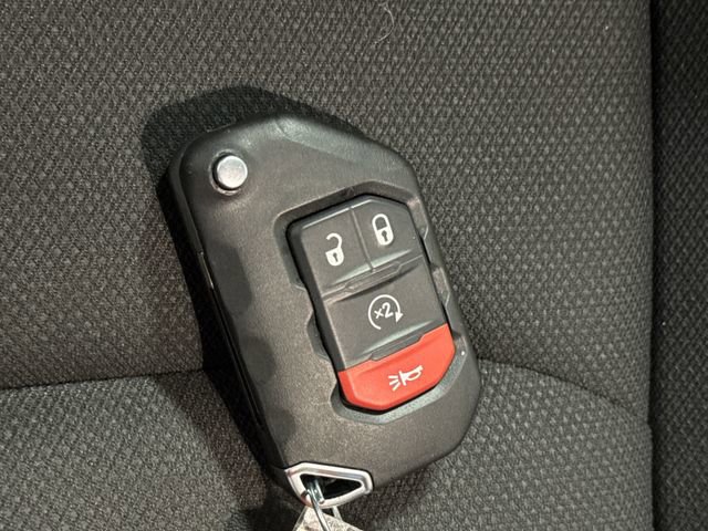 Used 2022 Jeep Gladiator Sport image 25