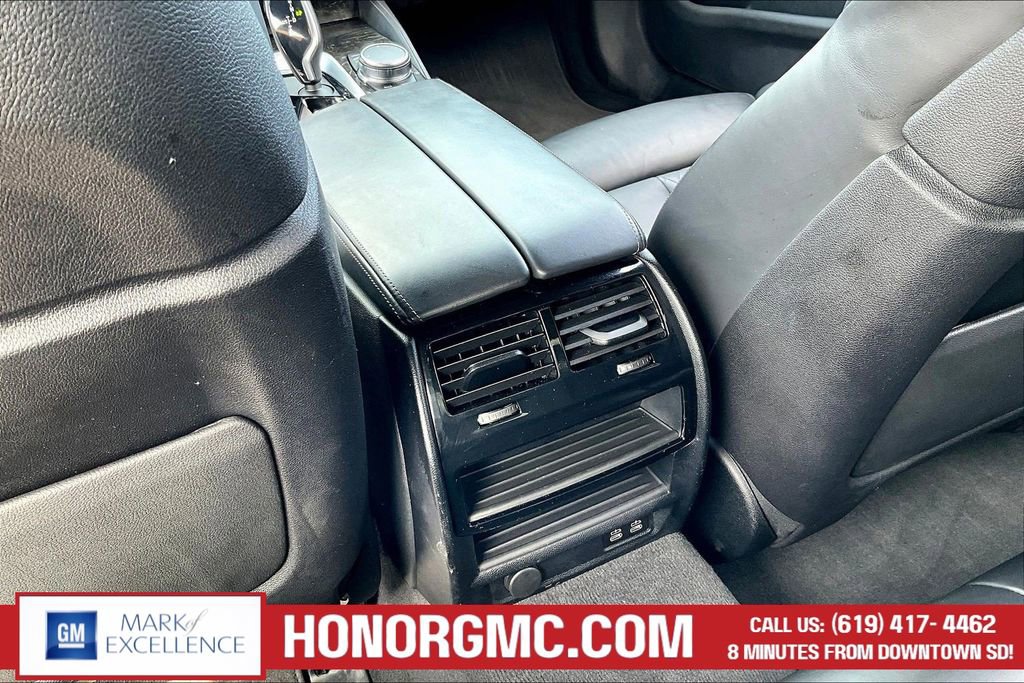 Used 2023 BMW M550i xDrive image 10