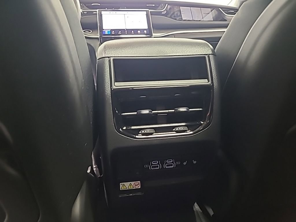 New 2023 Jeep Grand Cherokee 4WD 4xe image 38