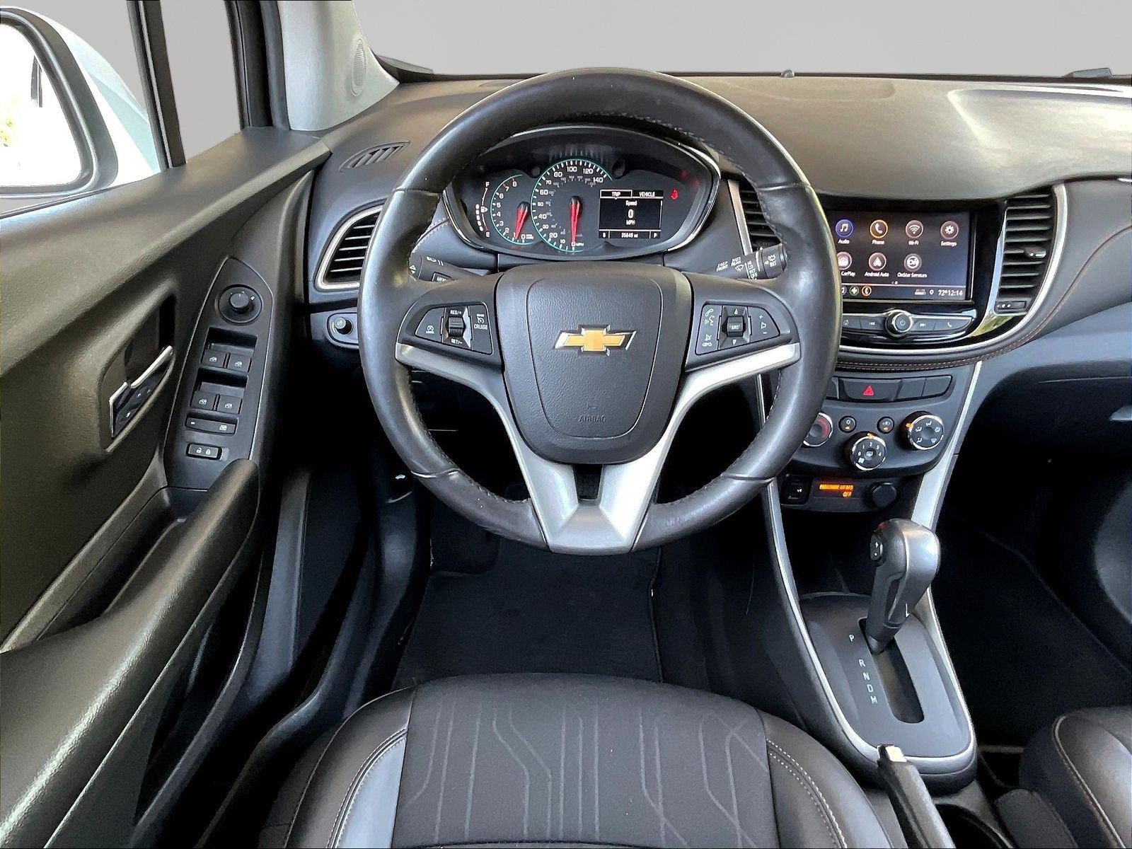 Used 2022 Chevrolet Trax LT w/ LT Convenience Package AWD/4WD image 8