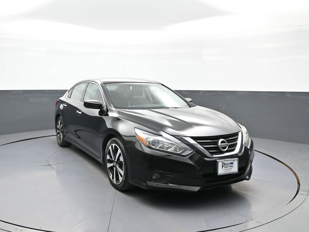 Used 2018 Nissan Altima 2.5 SR FWD image 3