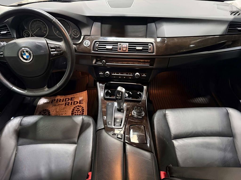 Used 2011 BMW 528i Sedan RWD image 29