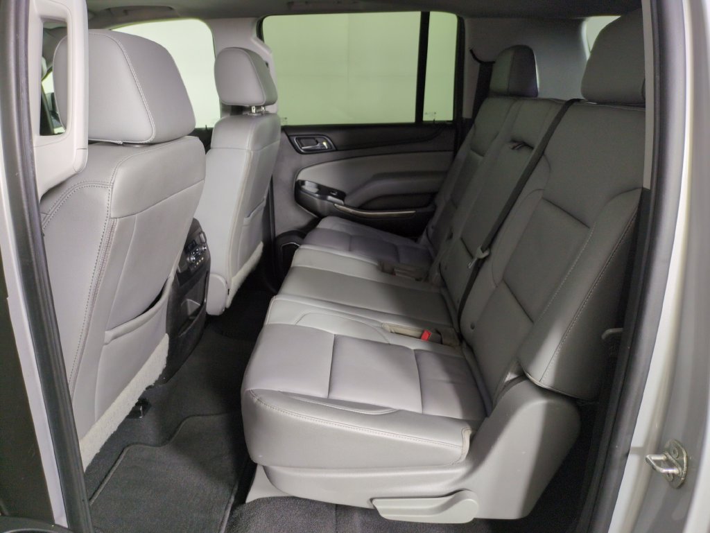 Used 2019 Chevrolet Suburban LT AWD/4WD image 31