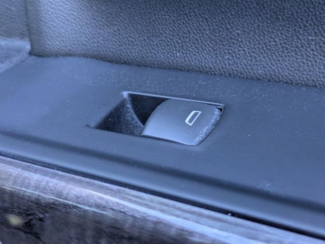 Used 2023 Chevrolet Silverado 3500 LTZ w/ LTZ Convenience Package image 33