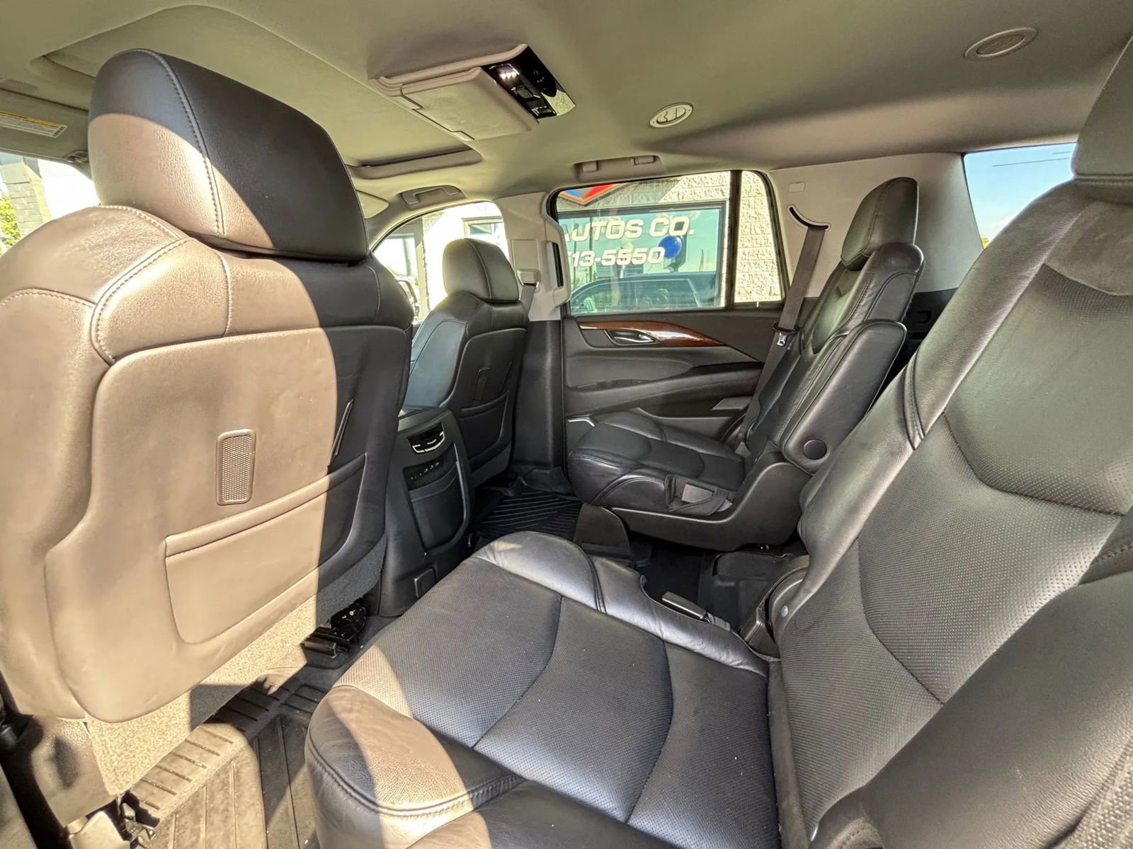 Used 2020 Cadillac Escalade Premium Luxury image 43