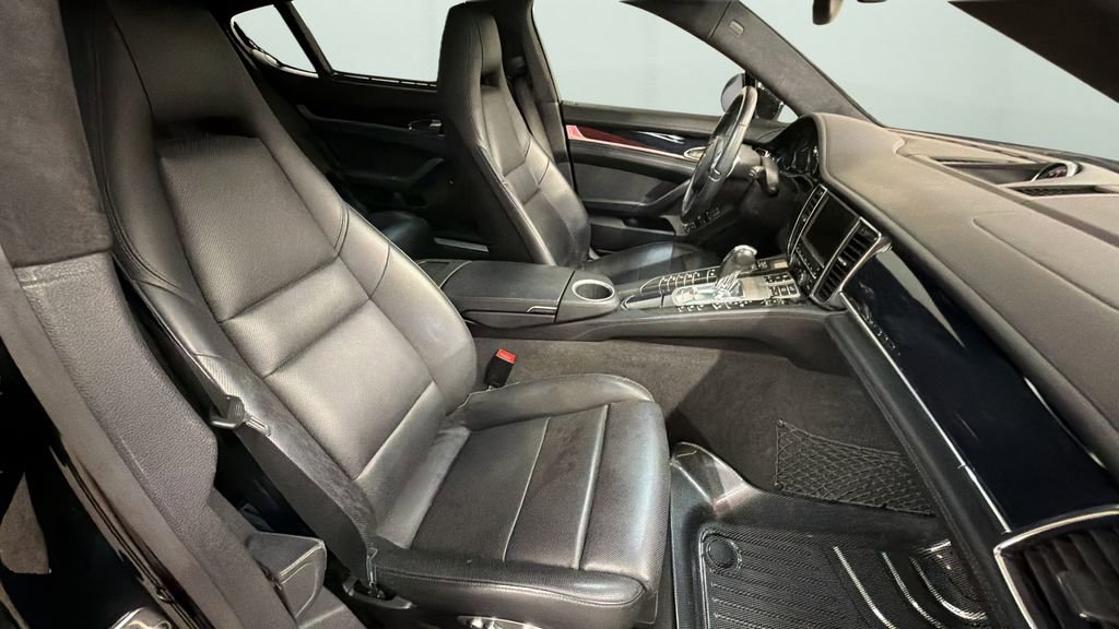 Used 2014 Porsche Panamera 4S Executive AWD/4WD image 9
