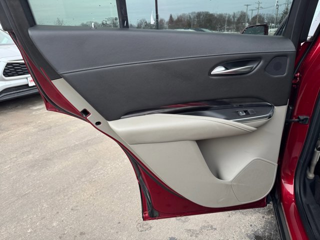Used 2019 Cadillac XT4 Luxury w/ Cold Weather Package image 27