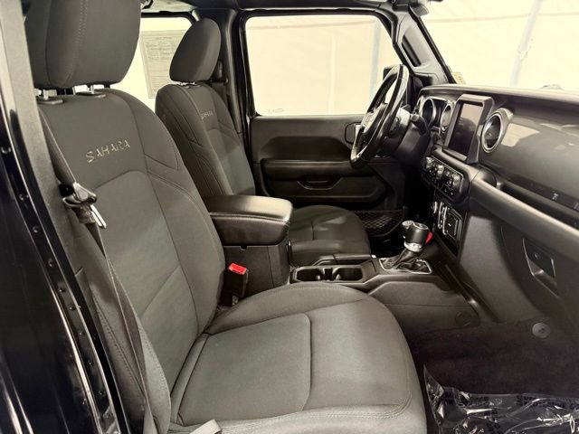 Used 2021 Jeep Wrangler Unlimited Sahara w/ Uconnect 4C Nav & Sound Group image 22