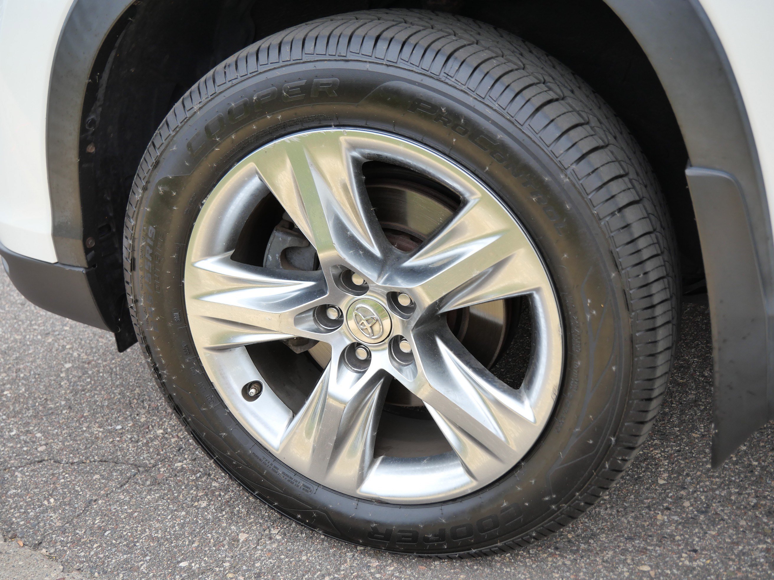 Used 2015 Toyota Highlander Limited Platinum AWD/4WD image 15