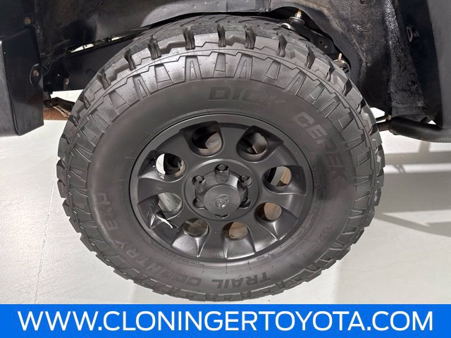 Used 2012 Toyota FJ Cruiser 4WD w/ Upgrade Pkg image 12
