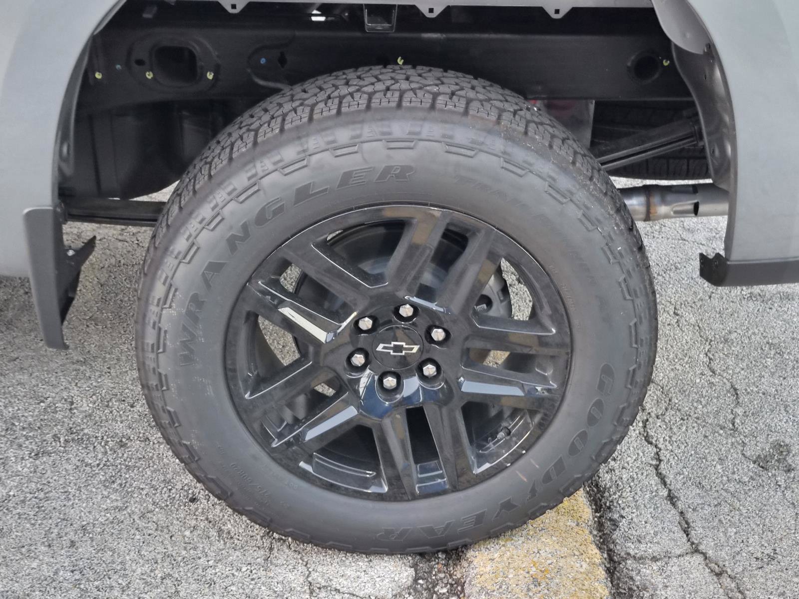 New 2026 Chevrolet Silverado 1500 LT Trail Boss w/ Convenience Package II AWD/4WD image 4