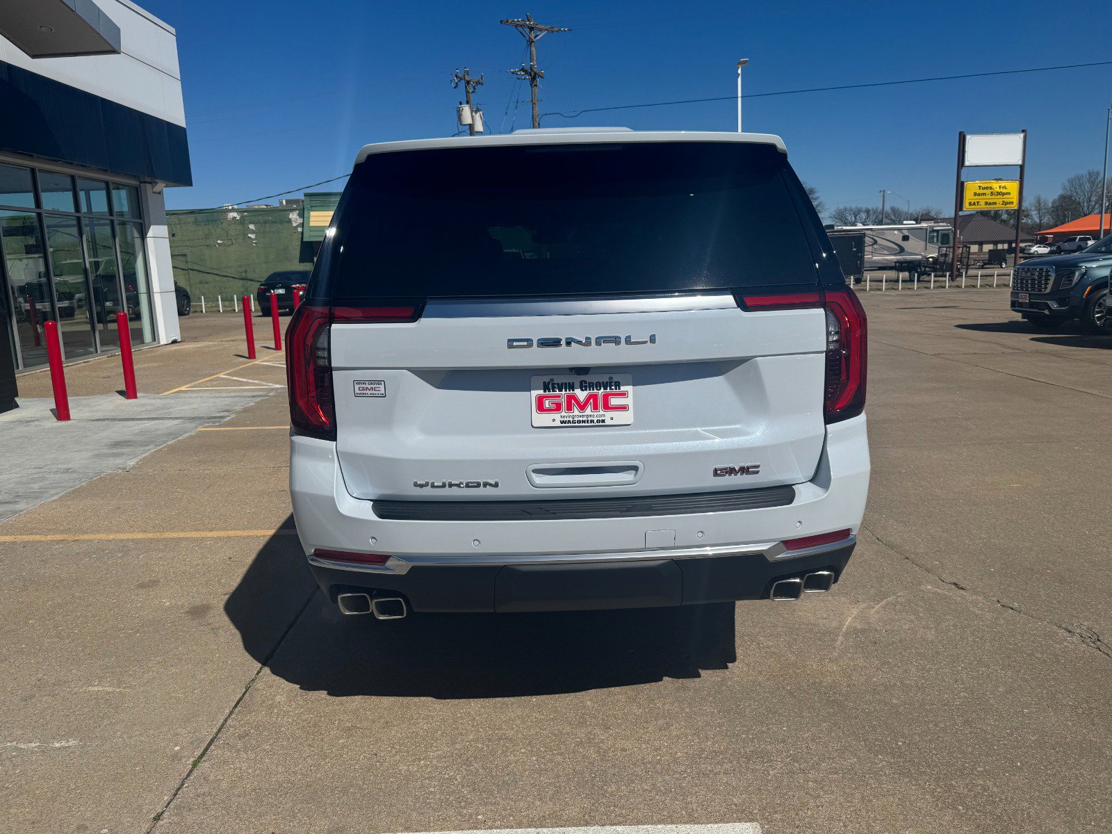 New 2026 GMC Yukon XL Denali w/ LPO, Floor Liner Package image 5