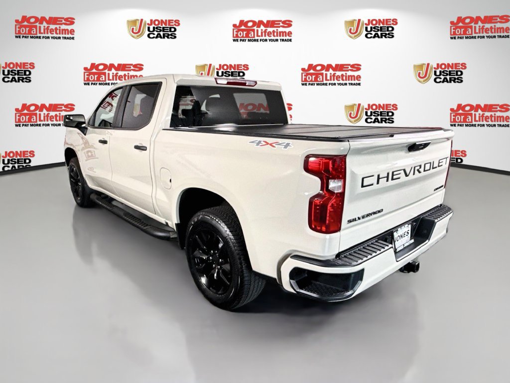 Used 2026 Chevrolet Silverado 1500 Custom w/ LPO, Dark Essentials Package AWD/4WD image 2