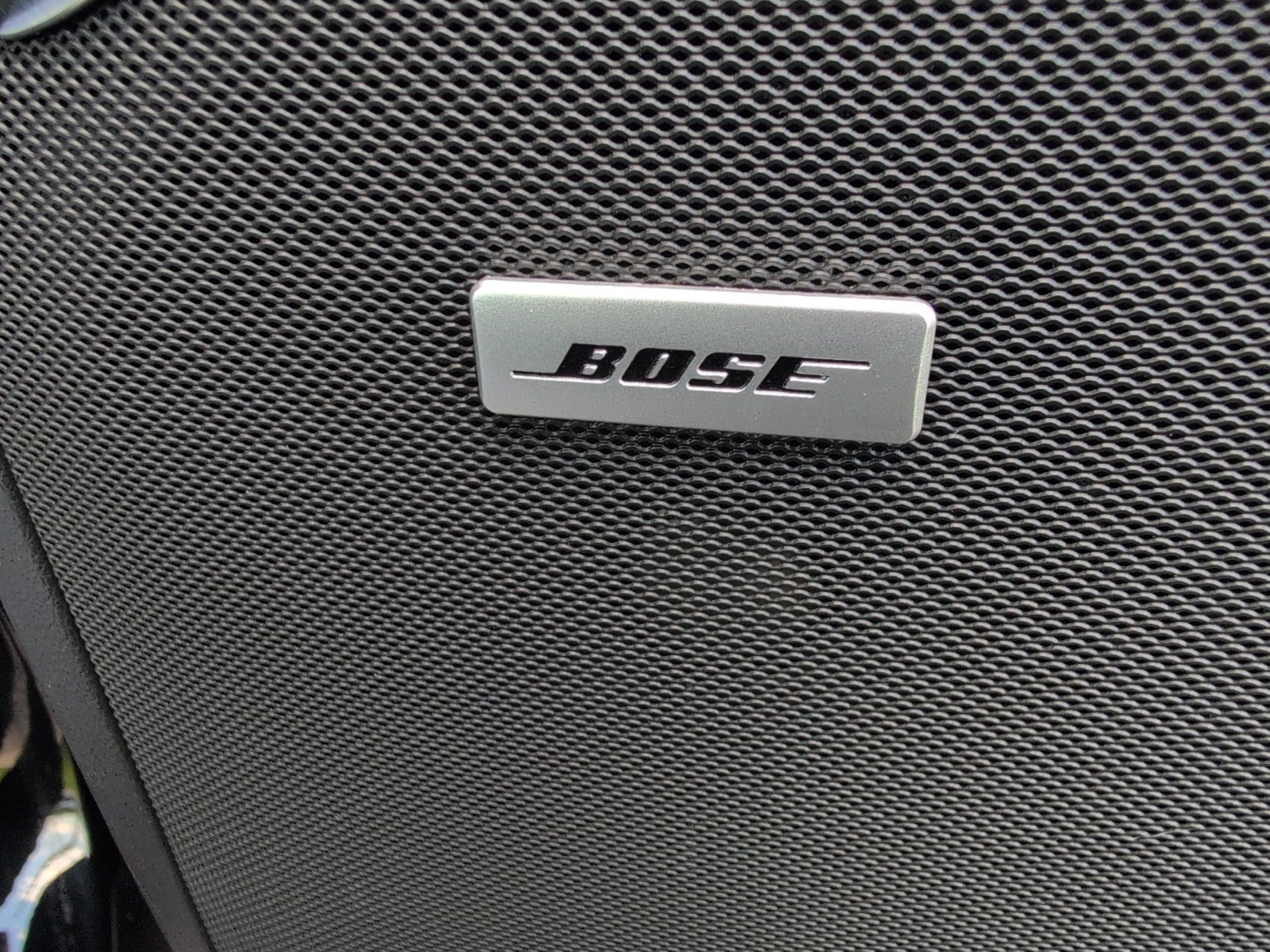 Used 2024 GMC Yukon Denali w/ Advanced Technology Package image 11