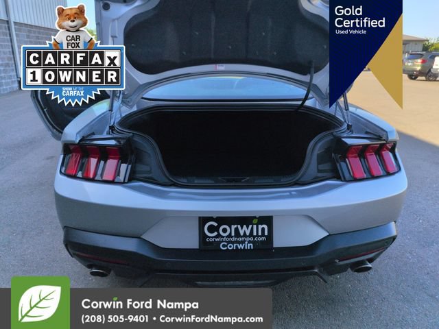 Used 2025 Ford Mustang GT Premium RWD image 28
