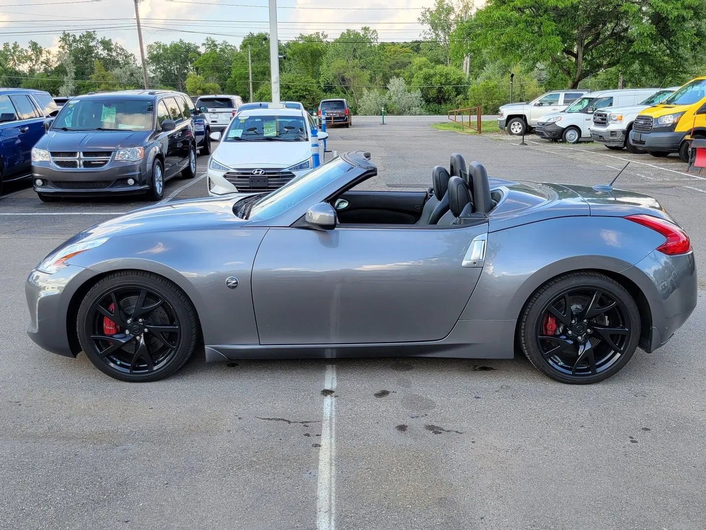 Used 2015 Nissan 370Z Touring Sport image 13