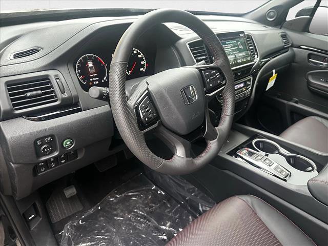 New 2025 Honda Ridgeline Black Edition image 3