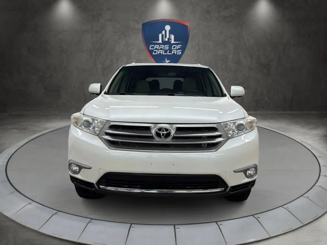 Used 2011 Toyota Highlander Limited w/ Tow Pkg FWD image 8