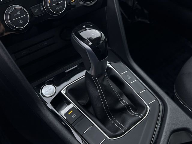 Used 2024 Volkswagen Taos SE image 19