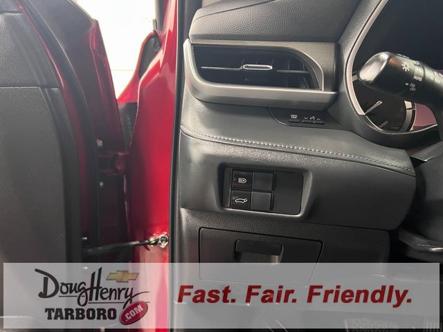 Used 2022 Toyota Highlander XLE image 29