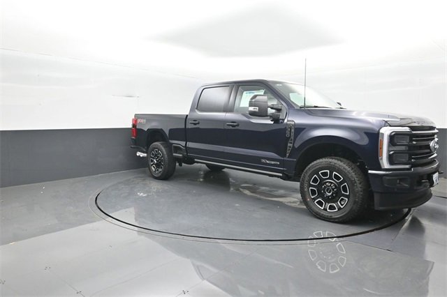 New 2025 Ford F350 Platinum w/ FX4 Off-Road Package