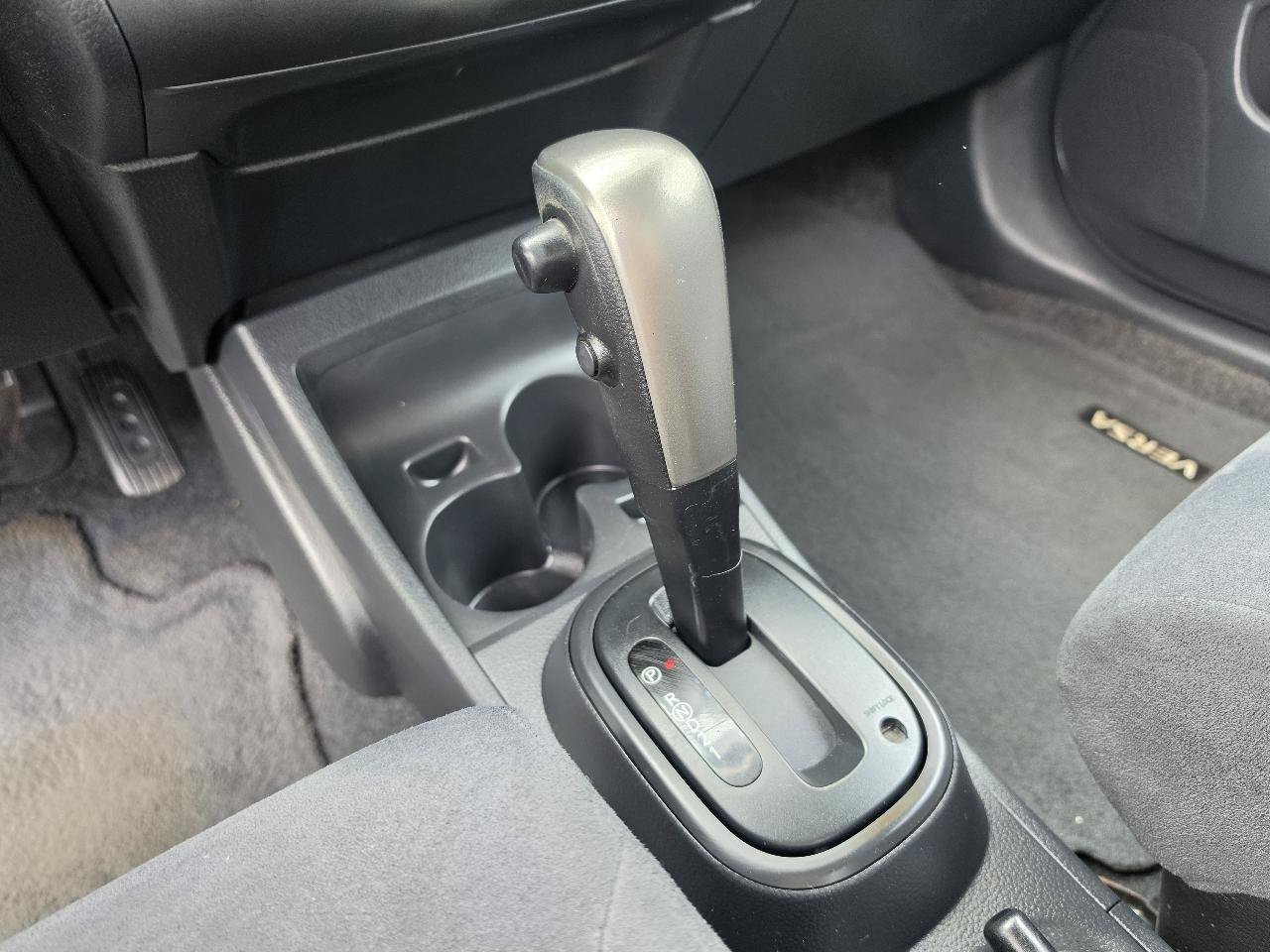 Used 2011 Nissan Versa Sedan FWD image 18