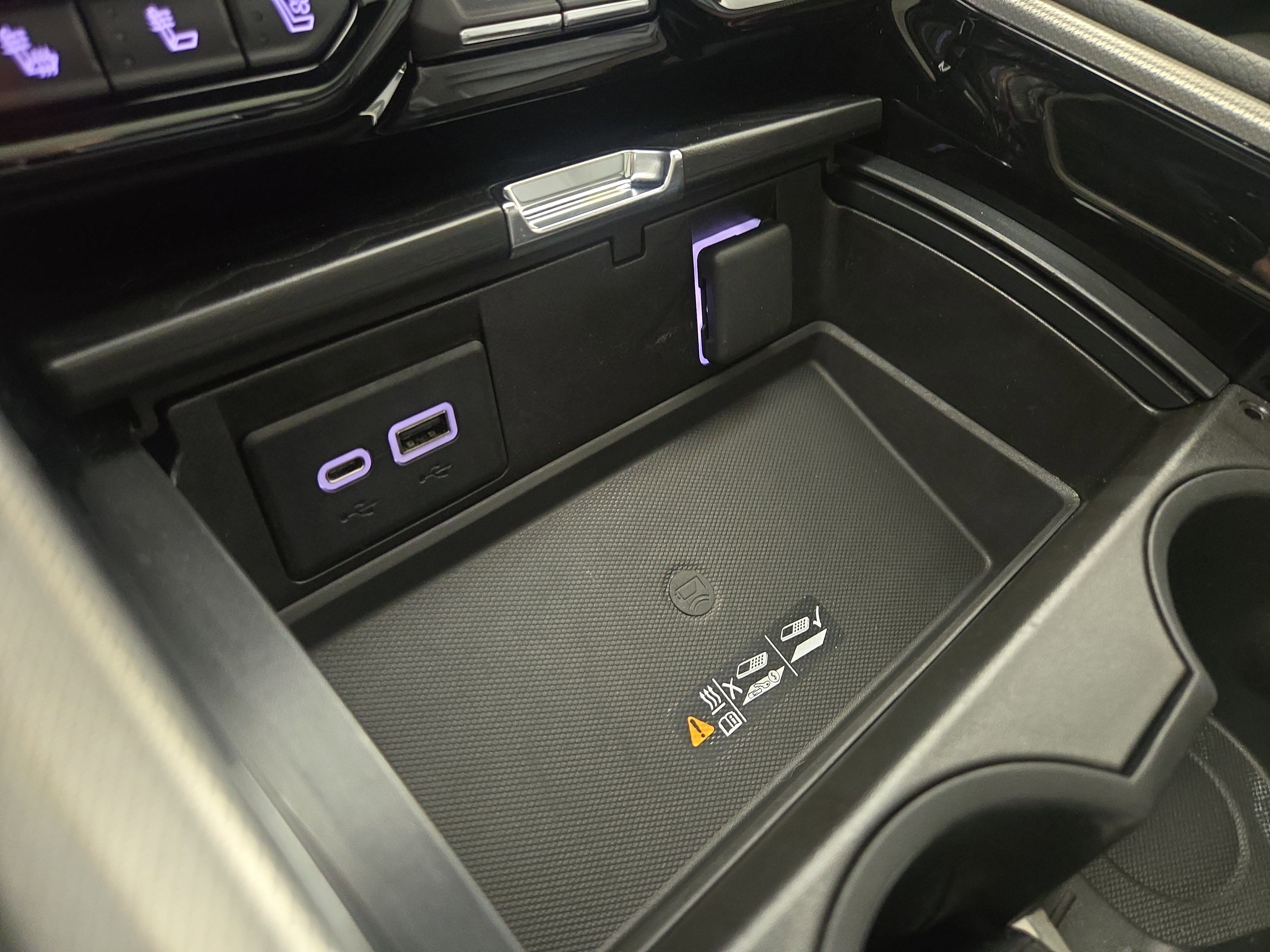 Certified 2022 GMC Yukon Denali image 28