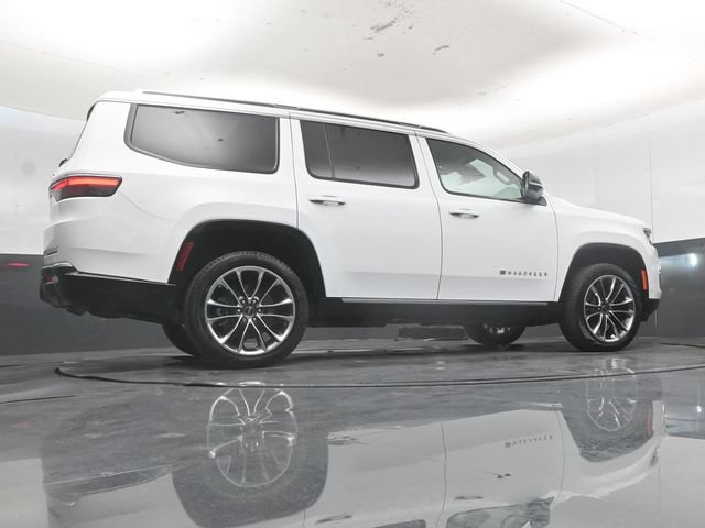 Used 2025 Jeep Wagoneer Series III w/ Premium Group I AWD/4WD image 51