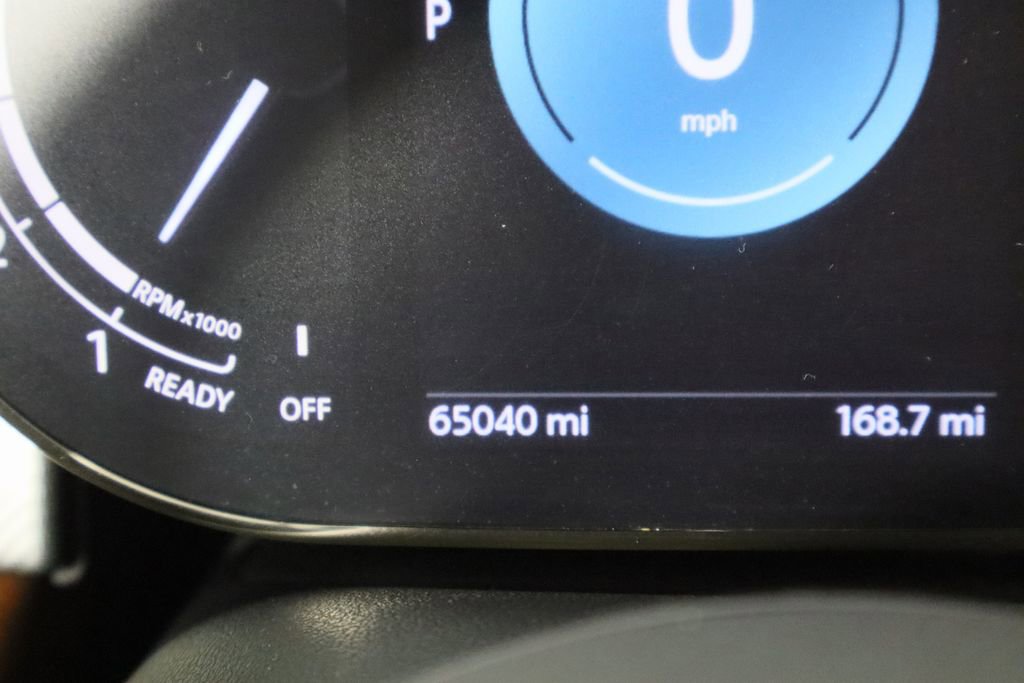 Used 2023 MINI Cooper 2-Door Hardtop w/ Signature Upholstery Package image 34