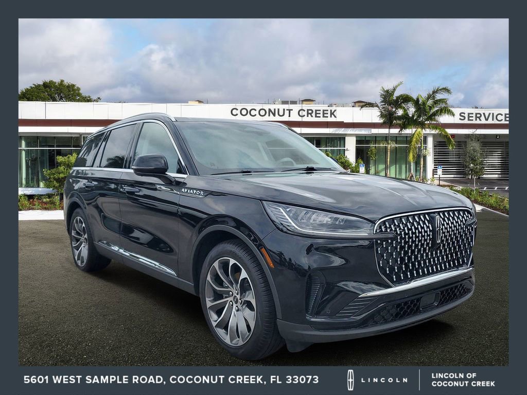 New 2025 Lincoln Aviator 2WD image 1