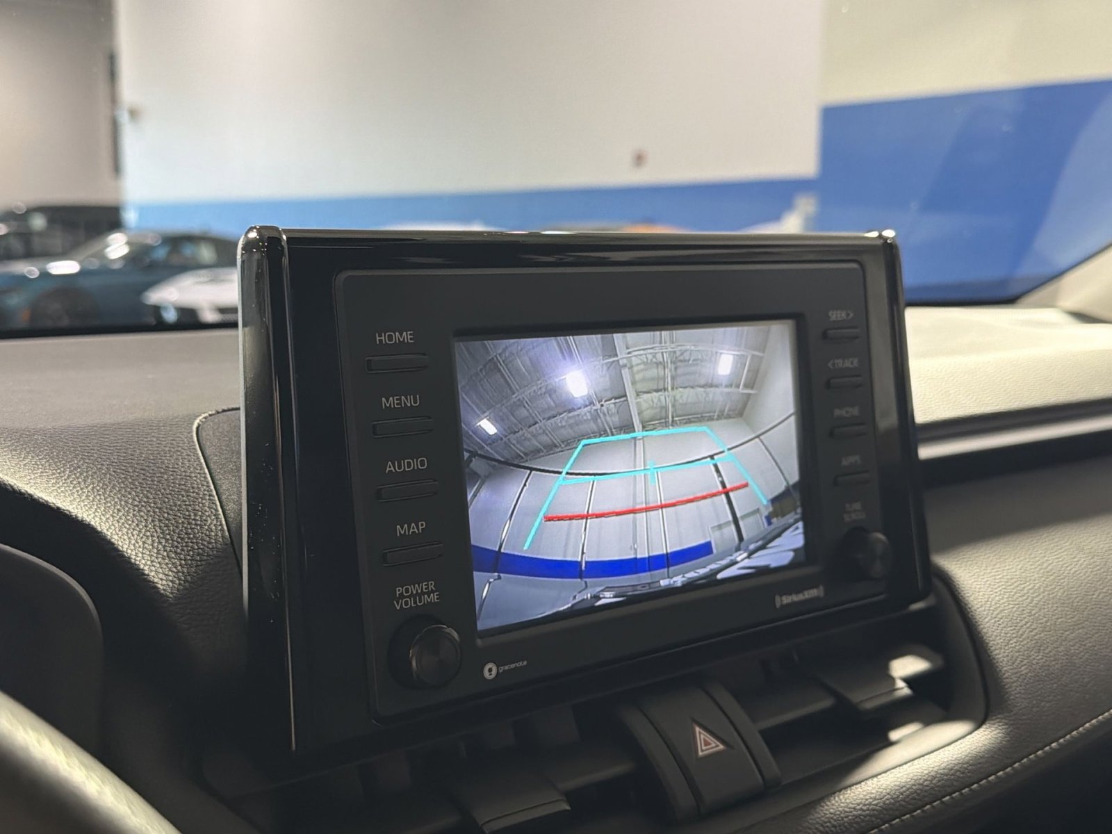 Used 2022 Toyota RAV4 XLE AWD/4WD image 32