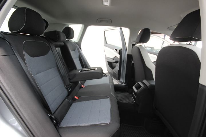 Used 2025 Volkswagen Taos S AWD/4WD image 23