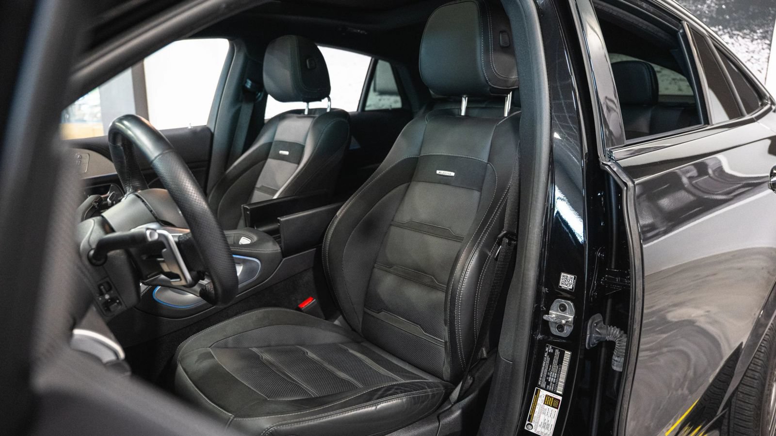 Used 2024 Mercedes-Benz GLE 53 AMG 4MATIC Coupe w/ Driver Assistance Package image 18