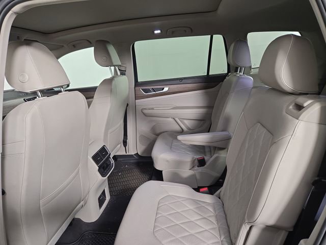 Used 2024 Volkswagen Atlas SEL Premium R-Line image 16