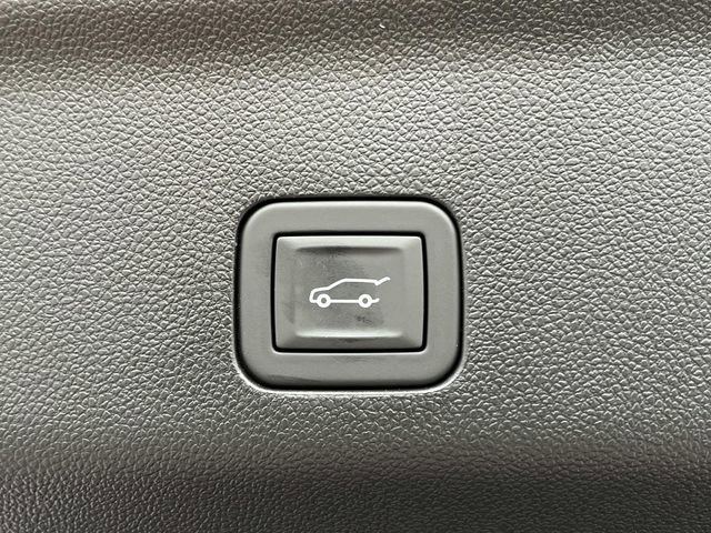 New 2026 GMC Yukon Elevation image 7