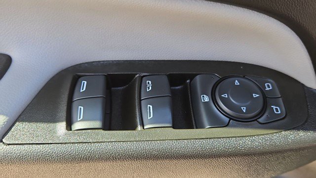 Used 2023 Chevrolet Equinox LS w/ LS Convenience Package FWD image 22