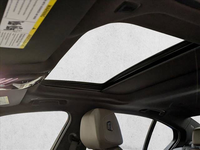 Used 2024 BMW i5 eDrive40i w/ Premium Package image 16