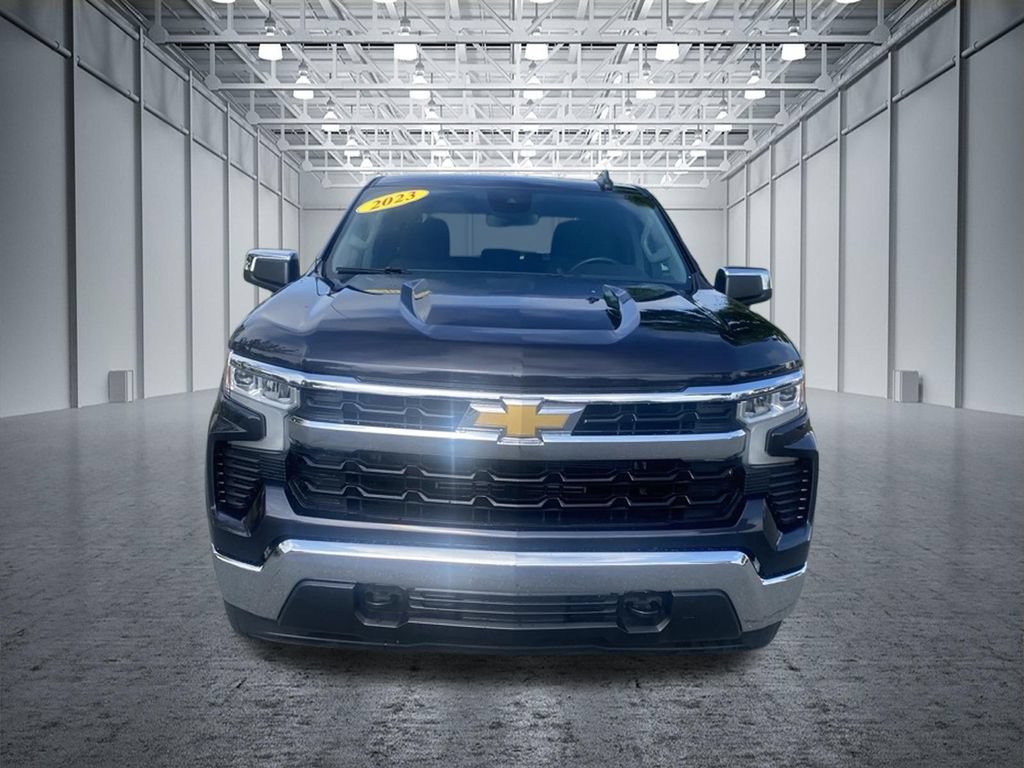 Used 2023 Chevrolet Silverado 1500 LT AWD/4WD image 2